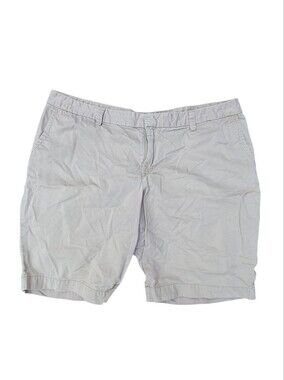 GAP Plus Size Women's Cotton Khaki Shorts. Size 20.